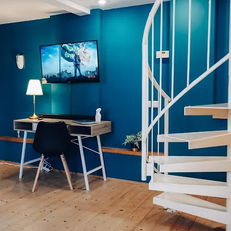 Exclusive 2 Floor Design Prag